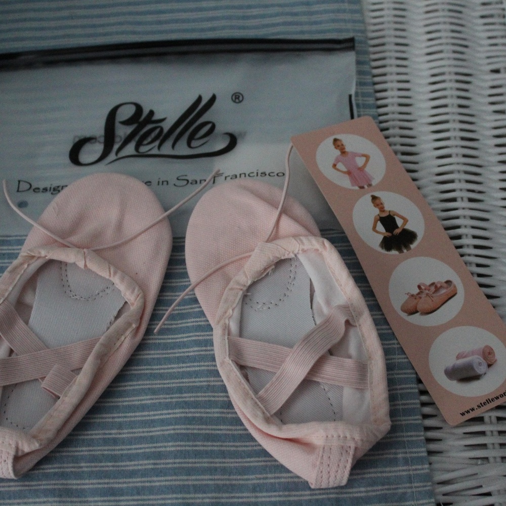 Stella Toddler 9M Ballet Shoes Brand New